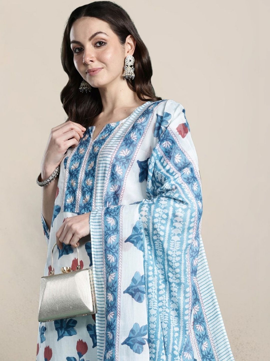 Women Floral Printed Regular Thread Work Pure Cotton Kurta with Trousers & With Dupatta