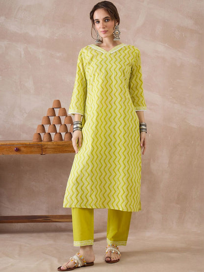 Women Printed Regular Pure Cotton Kurta with Trousers & With Dupatta