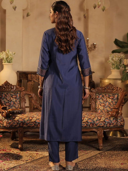 Women Paisley Embroidered Sequinned Kurta with Trousers & Dupatta