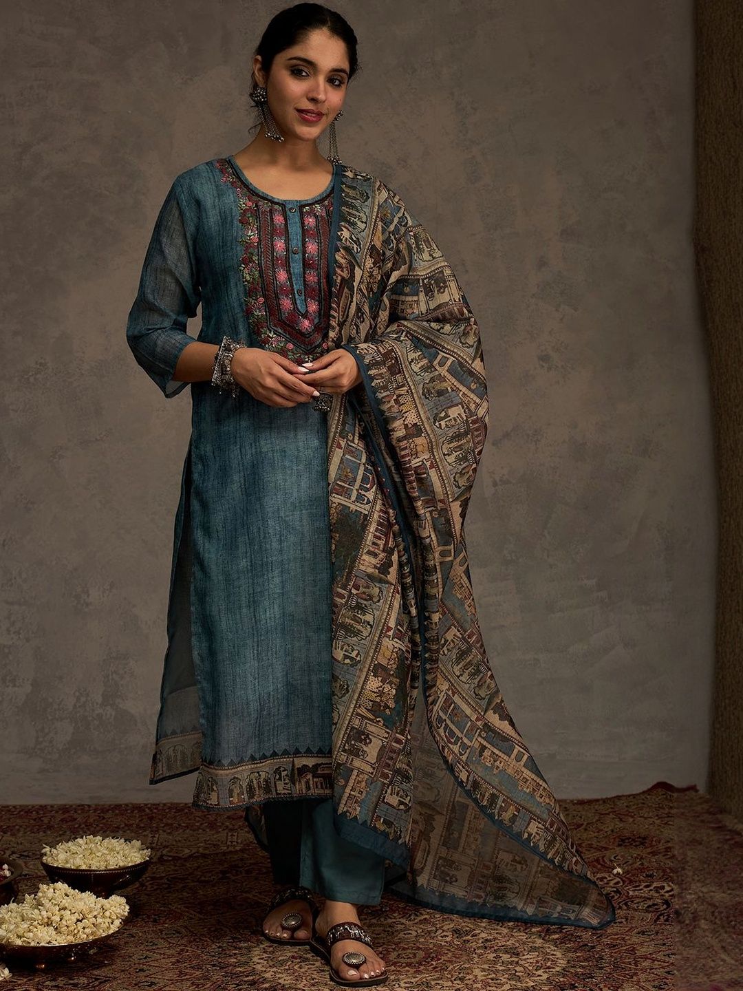 Dhiyona IE Women Ethnic Motifs Embroidered Thread Work Kurta with Trousers & Dupatta