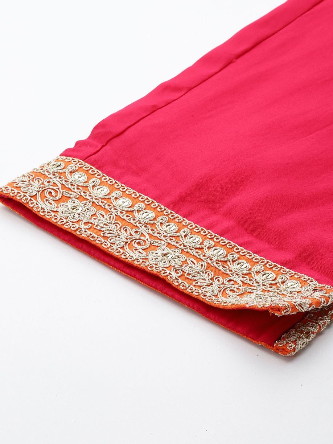 Women Ethnic Motifs Embroidered Kurta with Trousers