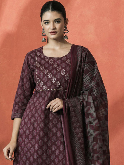 Dhiyona SN Women's Floral Printed Gotta Patti Pure Cotton Straight Kurta With Trouser And Dupatta