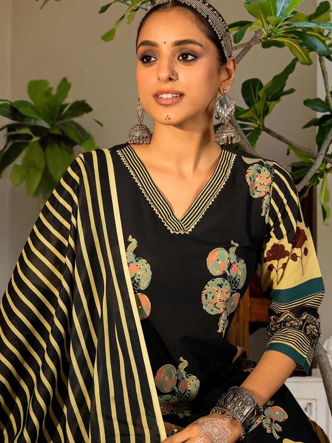 Women Floral Printed Regular Pure Cotton Kurta with Trousers & With Dupatta