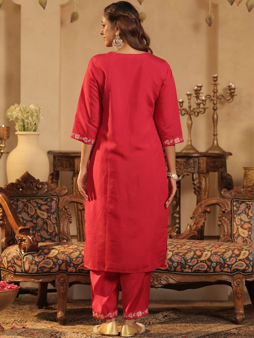Women Floral Embroidered Regular Sequinned Kurta with Trousers & With Dupatta