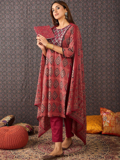 Women Printed Mirror Work Pure Cotton Kurta with Trousers & With Dupatta