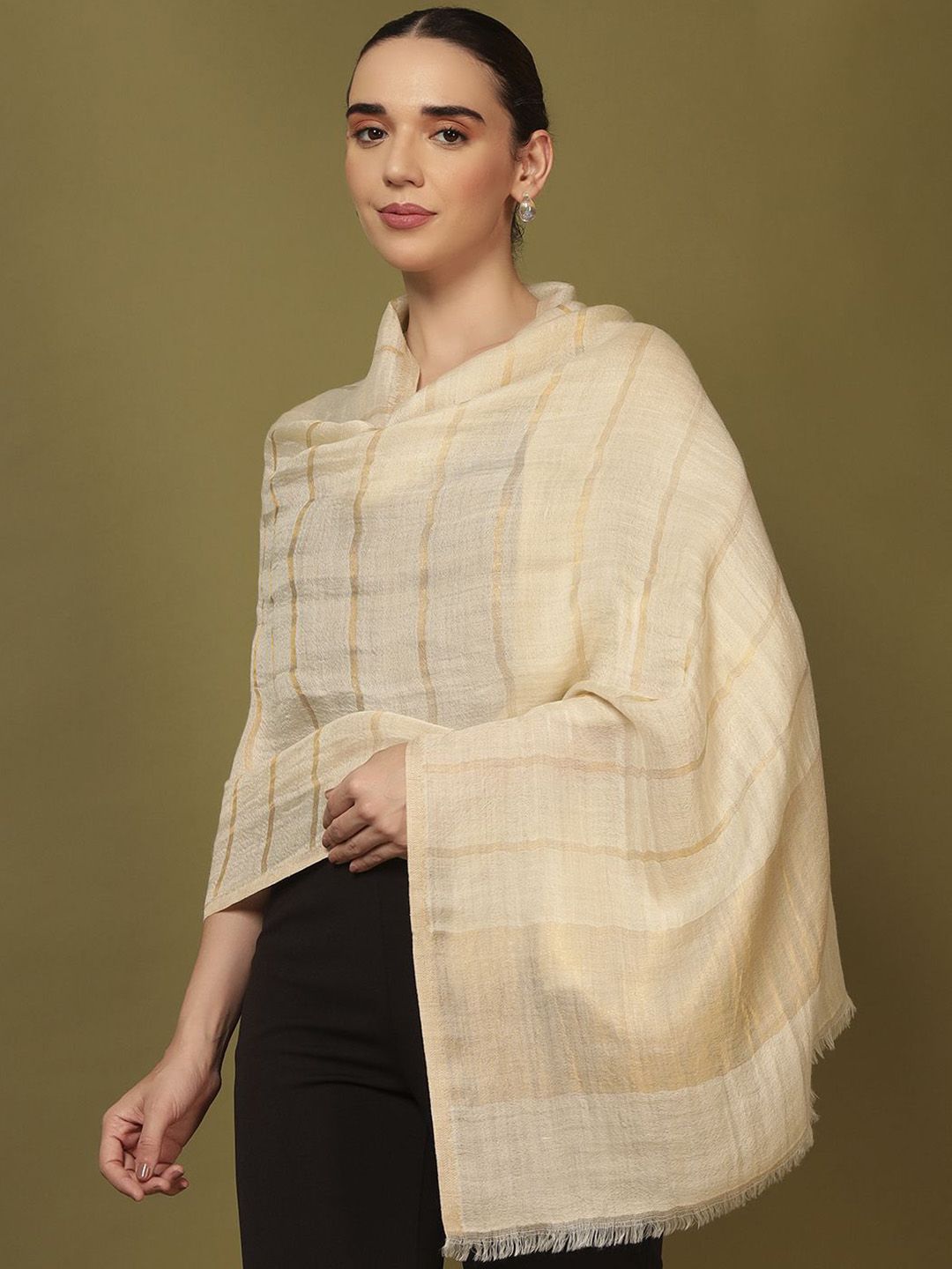Dhiyona PA Checked Woven Design Reversible Gulzarim Pashmina Fine Wool Shawl