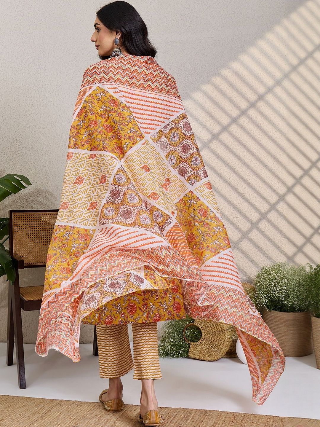 Women Floral Printed Cotton Kurta with Trousers & Dupatta