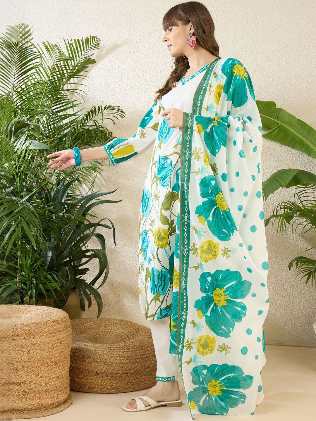 Dhiyona IE Floral Printed V-Neck Regular Pure Cotton Straight Kurta With Trousers & Dupatta