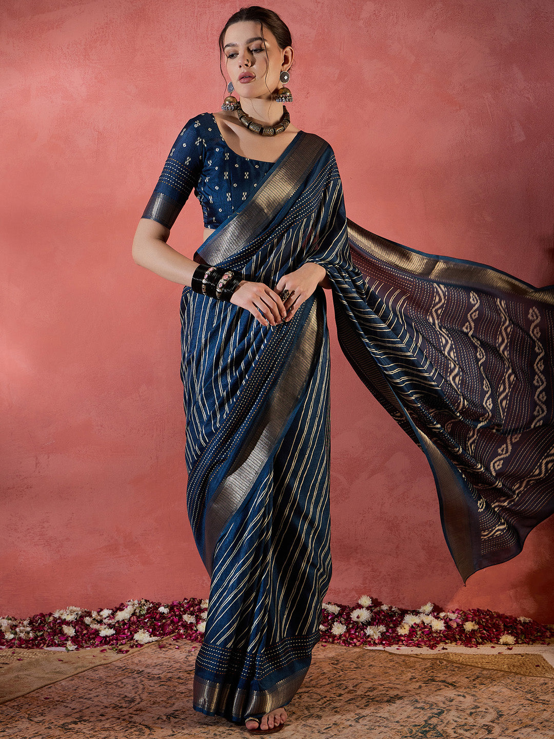 Women's Silk Blend Teal blue Printed Designer Saree With Blouse Piece