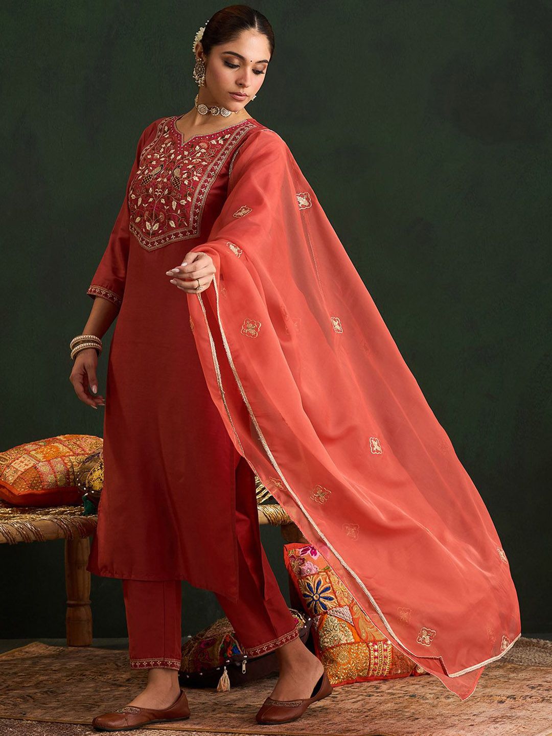 Dhiyona IE Ethnic Motifs Embroidered Thread Work Straight Kurta With Trousers & Dupatta