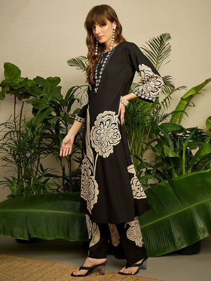 Dhiyona IE Women Black Floral Printed Pure Cotton Regular Sequinned Co-Ords
