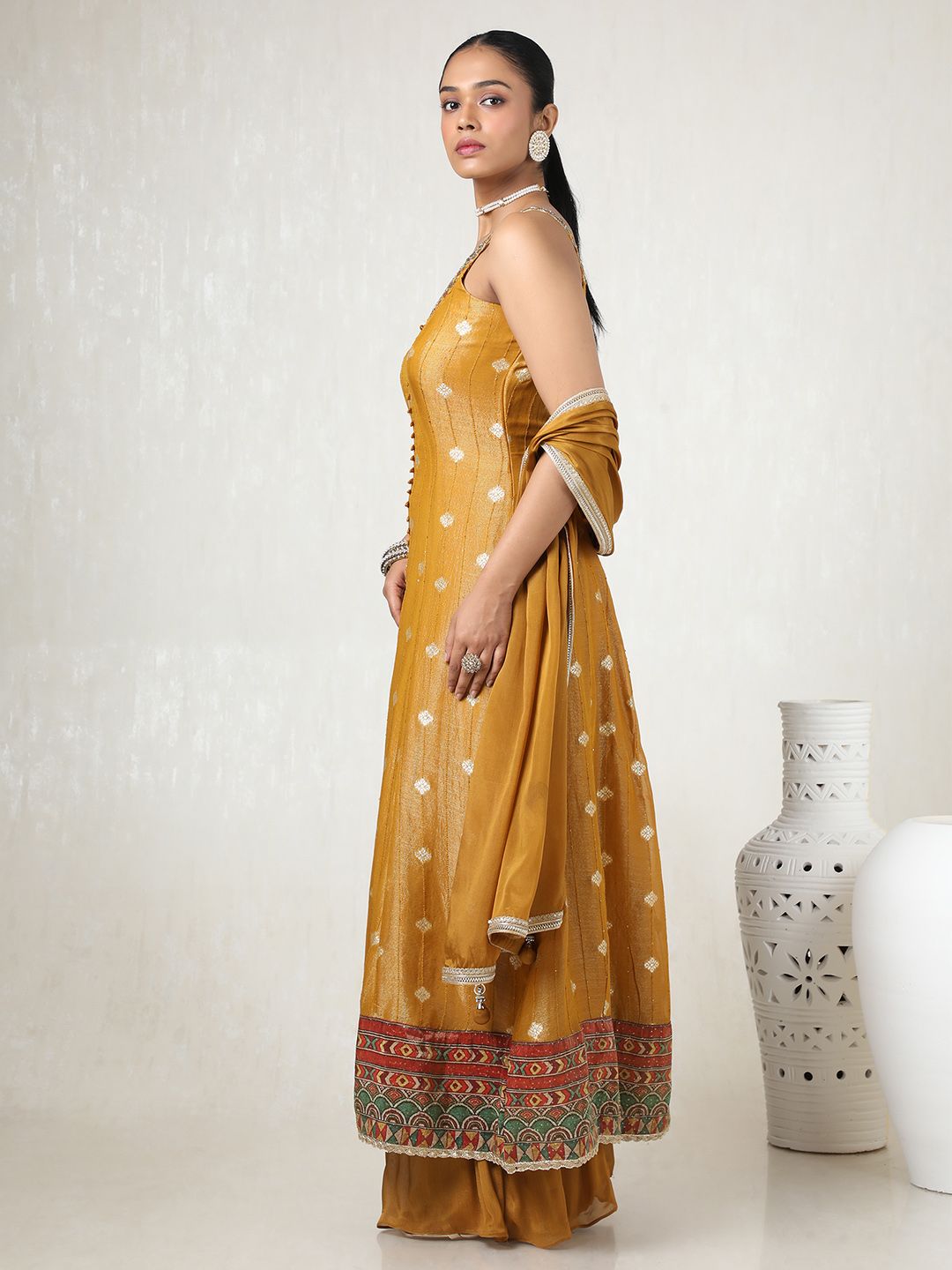 Dhiyona SO Women's Women Alina Cut Floral Regular Sequinned Kurta with Palazzos & With Dupatta