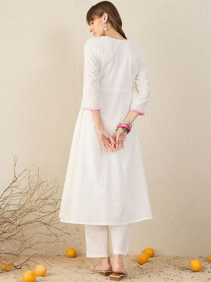 Women Floral Embroidered Cotton A-Line Kurta with Trousers