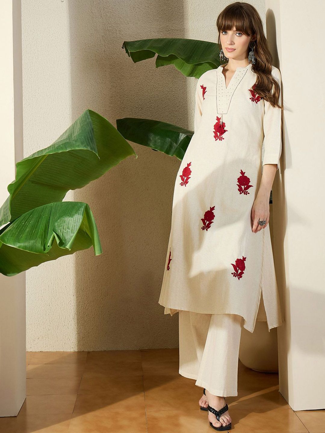 Dhiyona IE Floral Embroidered Pure Cotton Mandarin Collar Top With Trousers Co-Ords