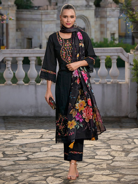 Women Floral Printed Cotton Kurta with Trousers & Dupatta