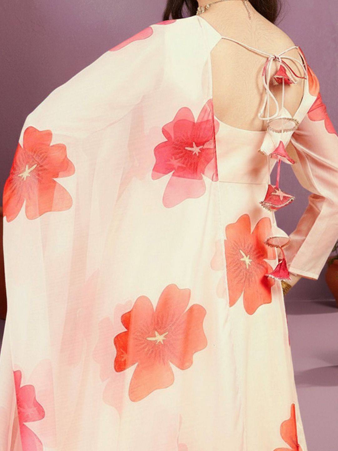 Dhiyona CH Women Floral Printed Panelled Kurta with Palazzos & With Dupatta