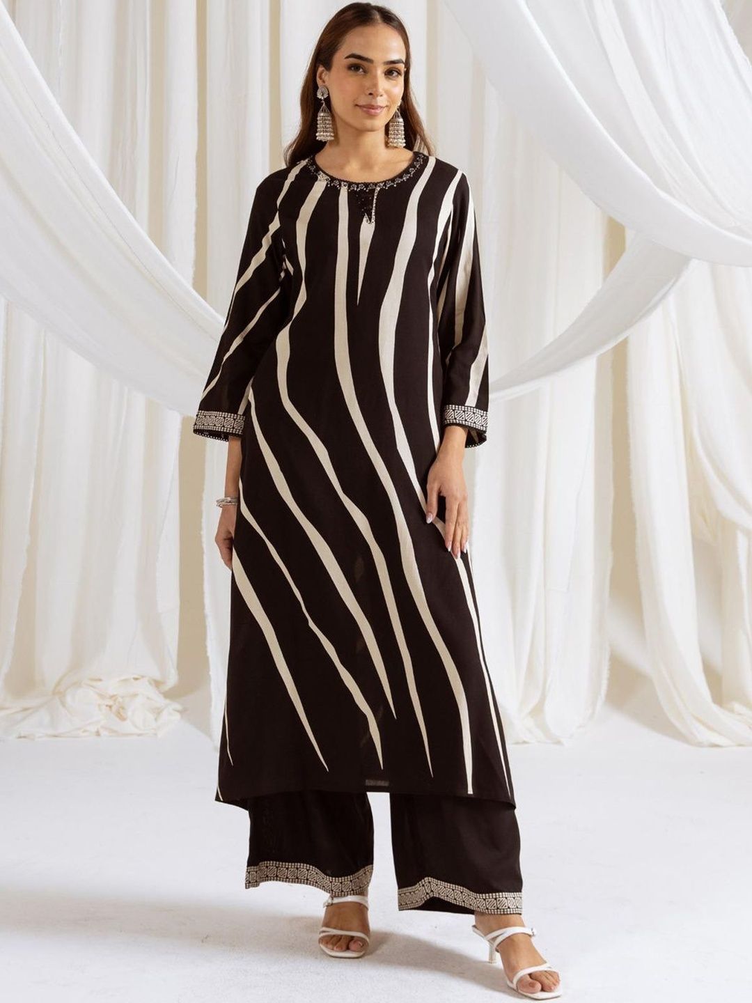 Dhiyona IE Women Striped Printed Beads and Stones Kurta with Palazzos