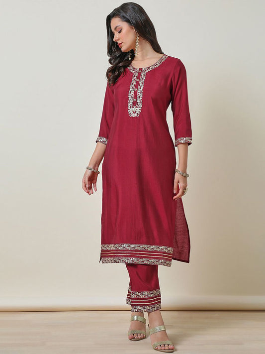 Dhiyona SO Women's Floral Embroidered Gotta Patti Straight Kurta With Trouser