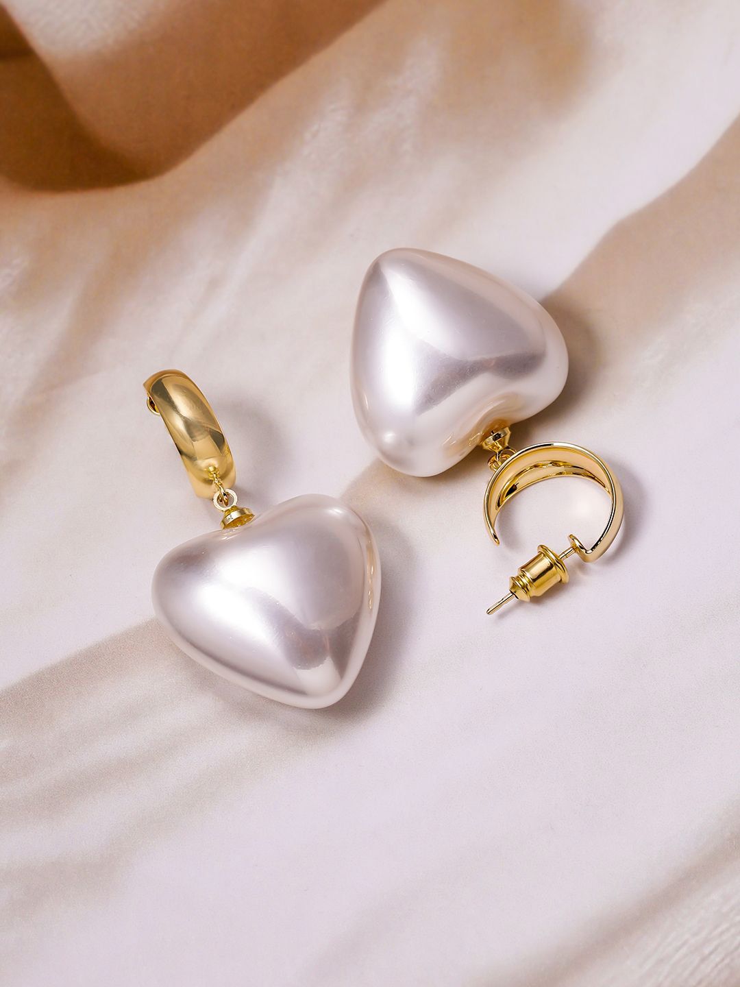 Dhiyona RJ Women's 18K Gold Plated Shiny White Pearl Heart Drop Earrings