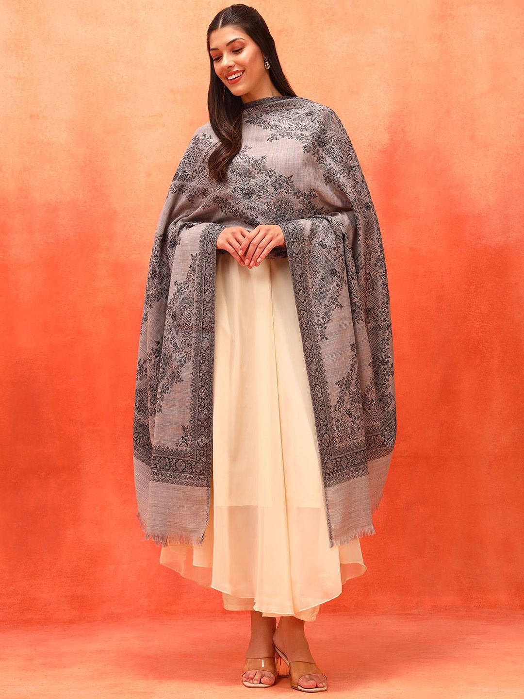 Dhiyona PA Kohsar Floral Woven Design Jamawar Woolen Shawl