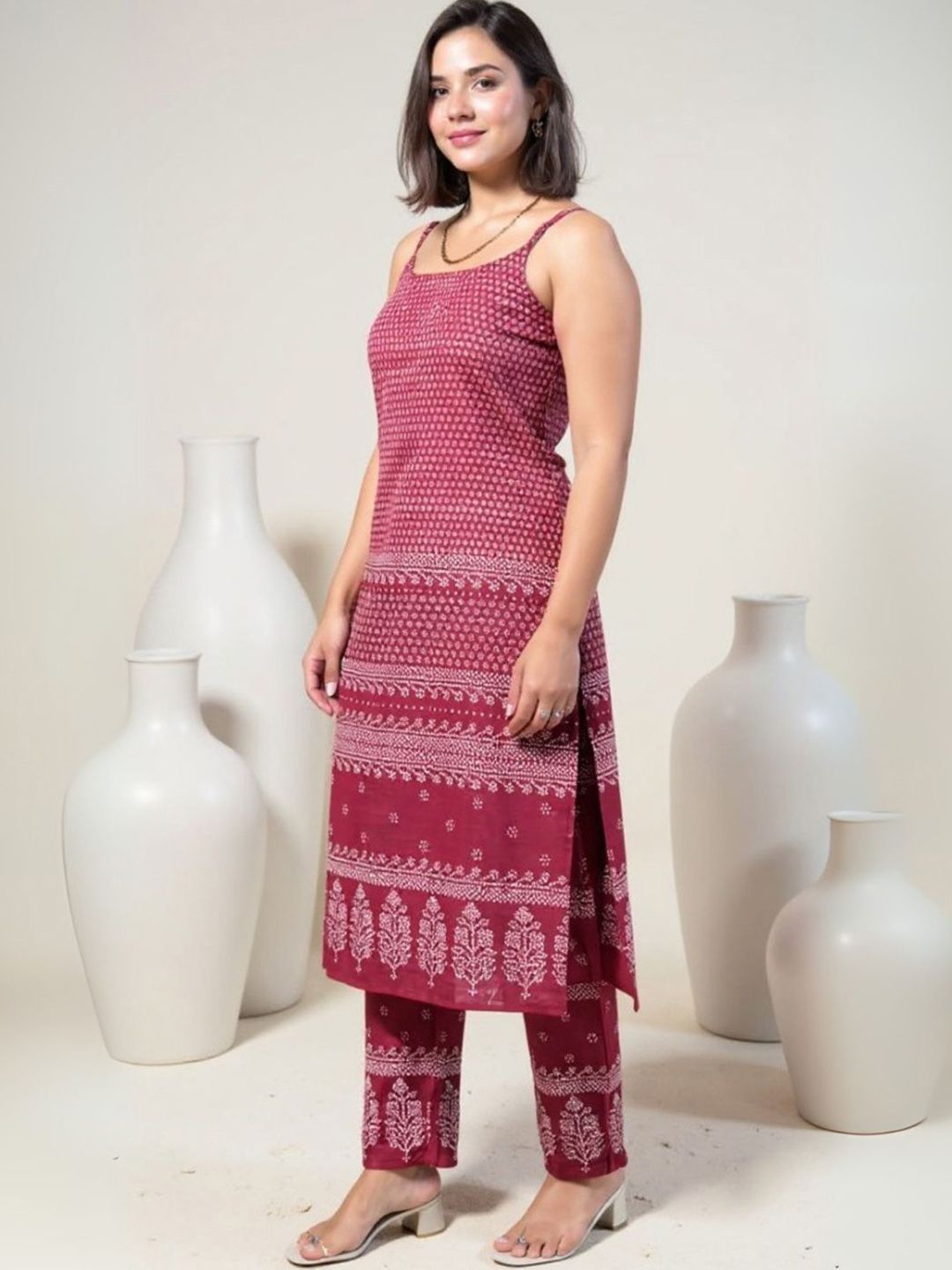 Women Ethnic Motifs Printed Shoulder Straps Pure Cotton Kurta with Trousers