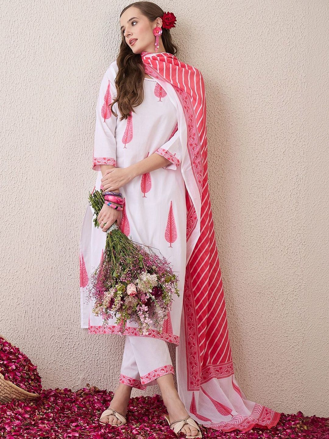 Women Ethnic Motifs Printed Regular Pure Cotton Kurta with Trousers & With Dupatta