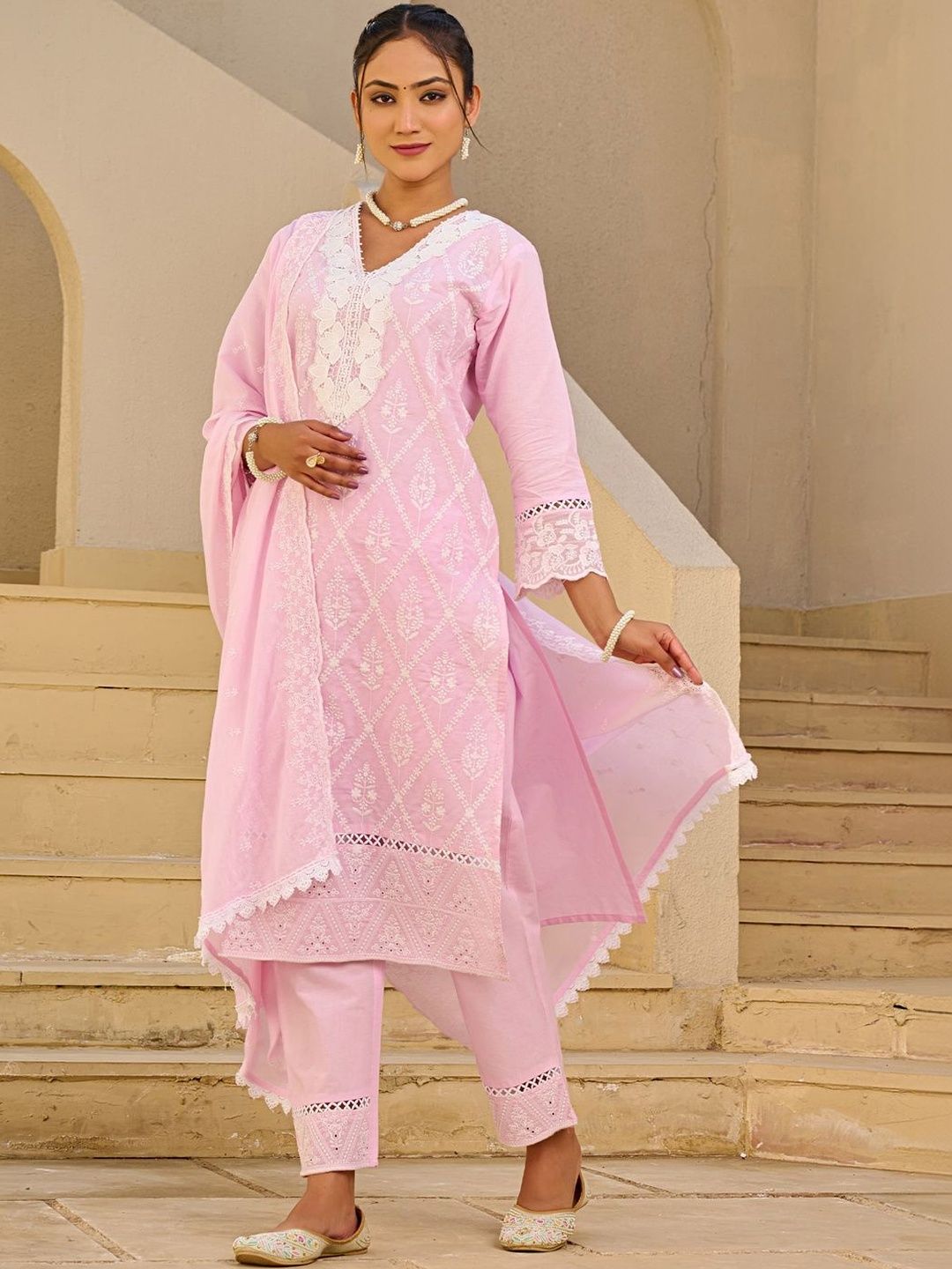 Dhiyona IE Women Ethnic Motifs Embroidered Regular Thread Work Pure Cotton Kurta with Trousers & With Dupatta