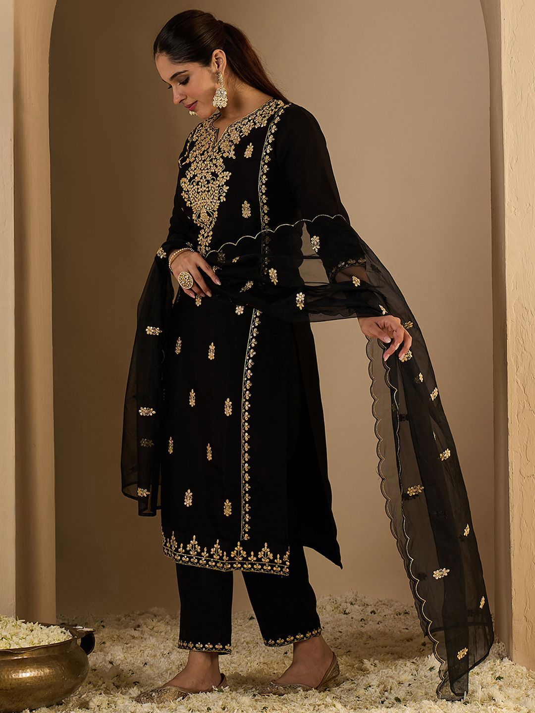 Dhiyona IE Women's Women Ethnic Motifs Printed Kurta with Trousers & Dupatta