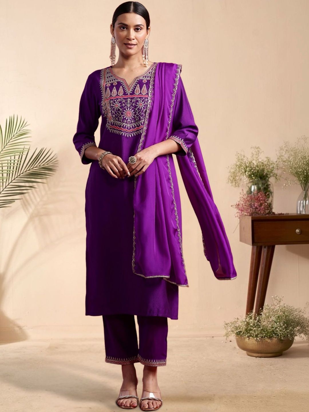 Women Ethnic Motifs Embroidered Regular Thread Work Liva Kurta with Trousers & With Dupatta