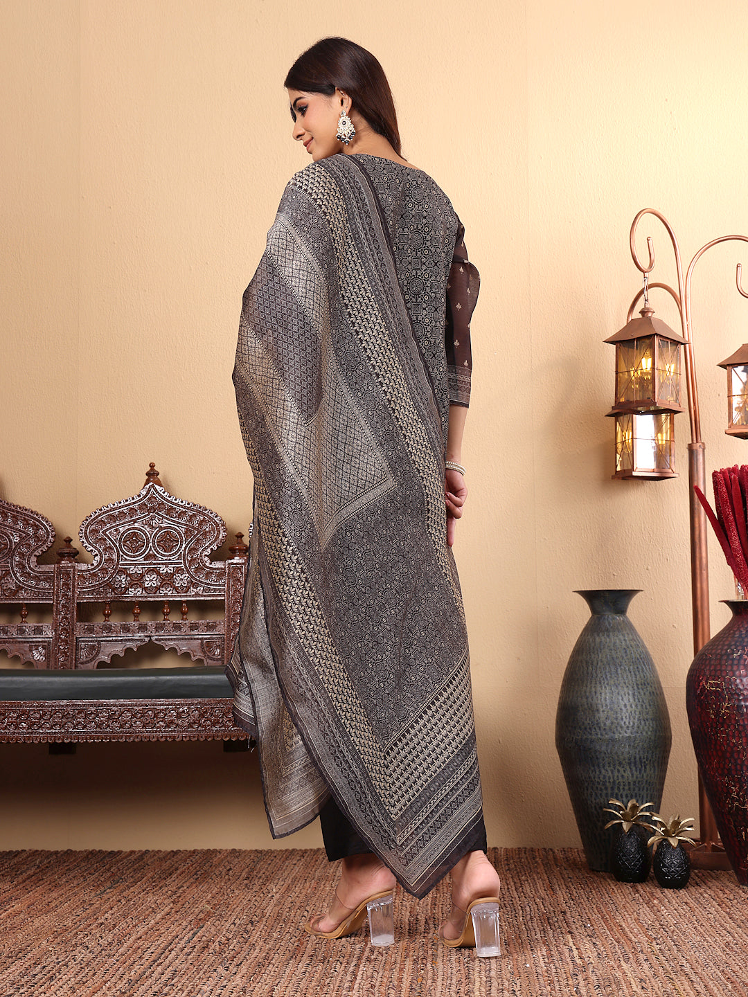 Dhiyona VR Women's Chanderi Silk Geometric Printed Kurta Paired With Bottom And Dupatta