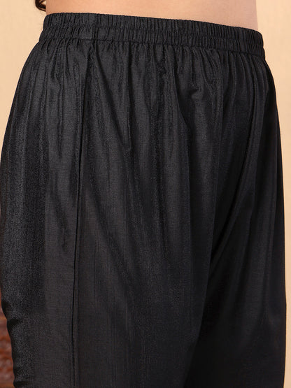 Dhiyona VR Women's Pure Black Hand Embroidered Kurta Set With Dupatta