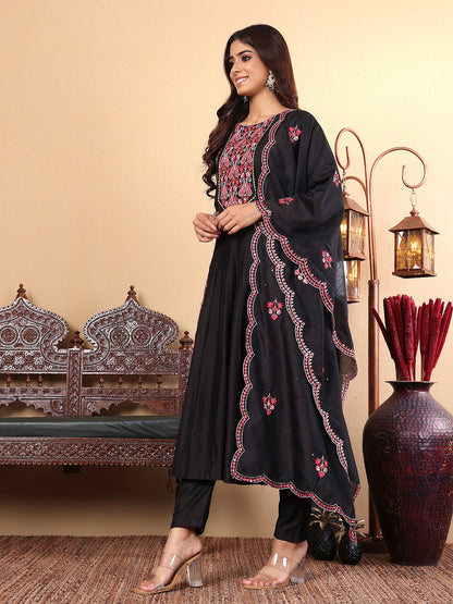 Dhiyona VR Women's Pure Black Hand Embroidered Kurta Set With Dupatta