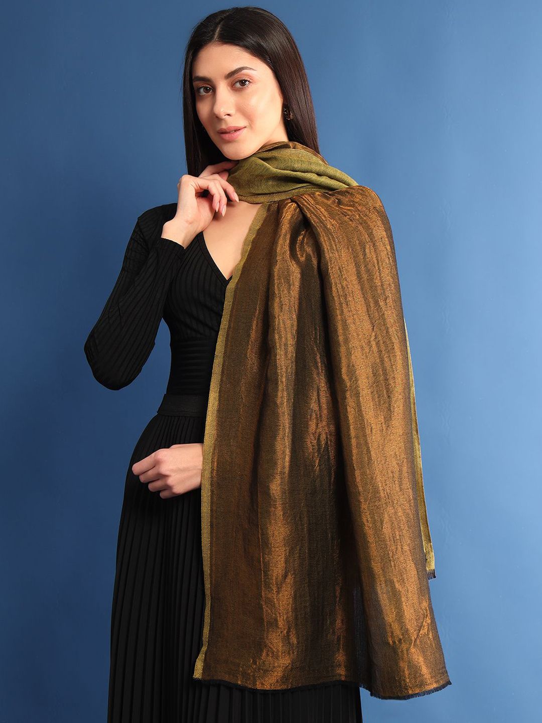 Dhiyona PA Woven Design Woollen Shawl