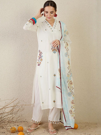 Floral Embroidered Thread Work Pure Cotton Kurta With Trouser & Dupatta