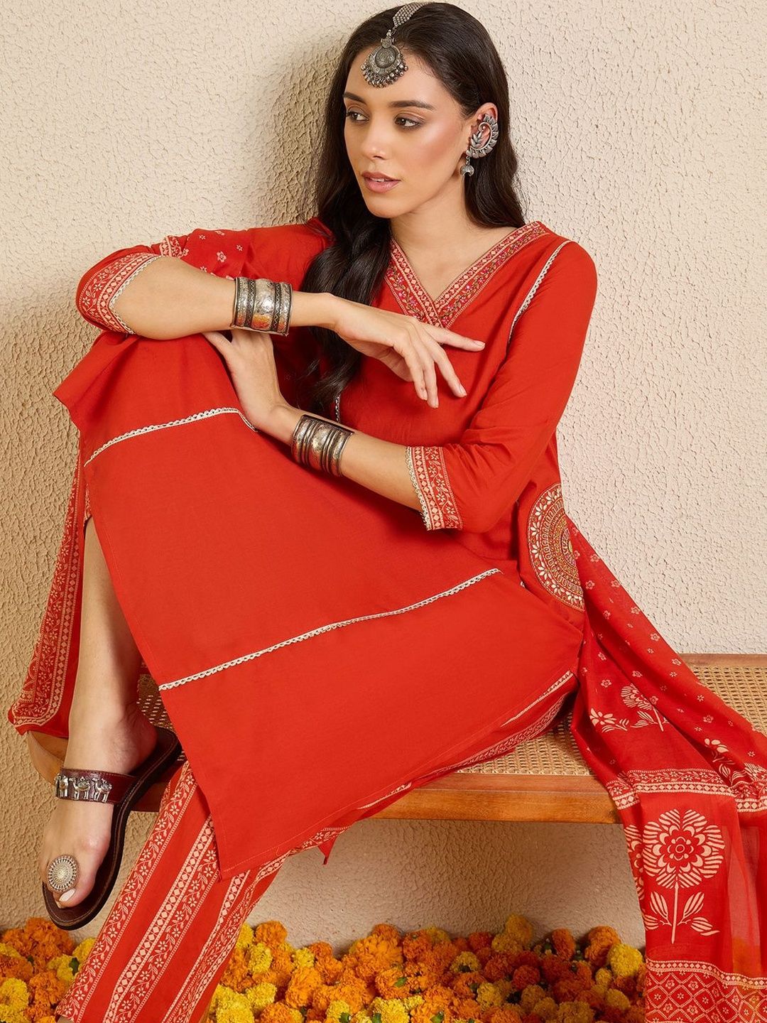Women Ethnic Motifs Regular Thread Work Pure Cotton Kurta with Trousers & With Dupatta