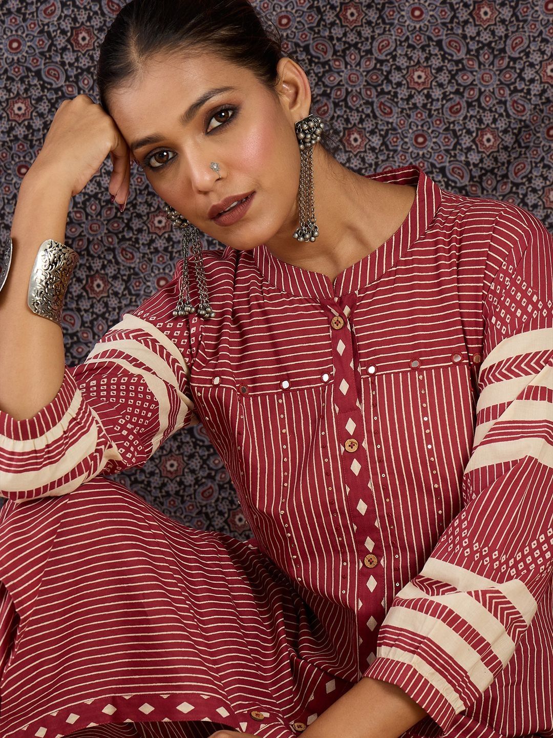 Dhiyona IE Printed Mandarin Collar Three-Quarter Sleeves Top With Trousers