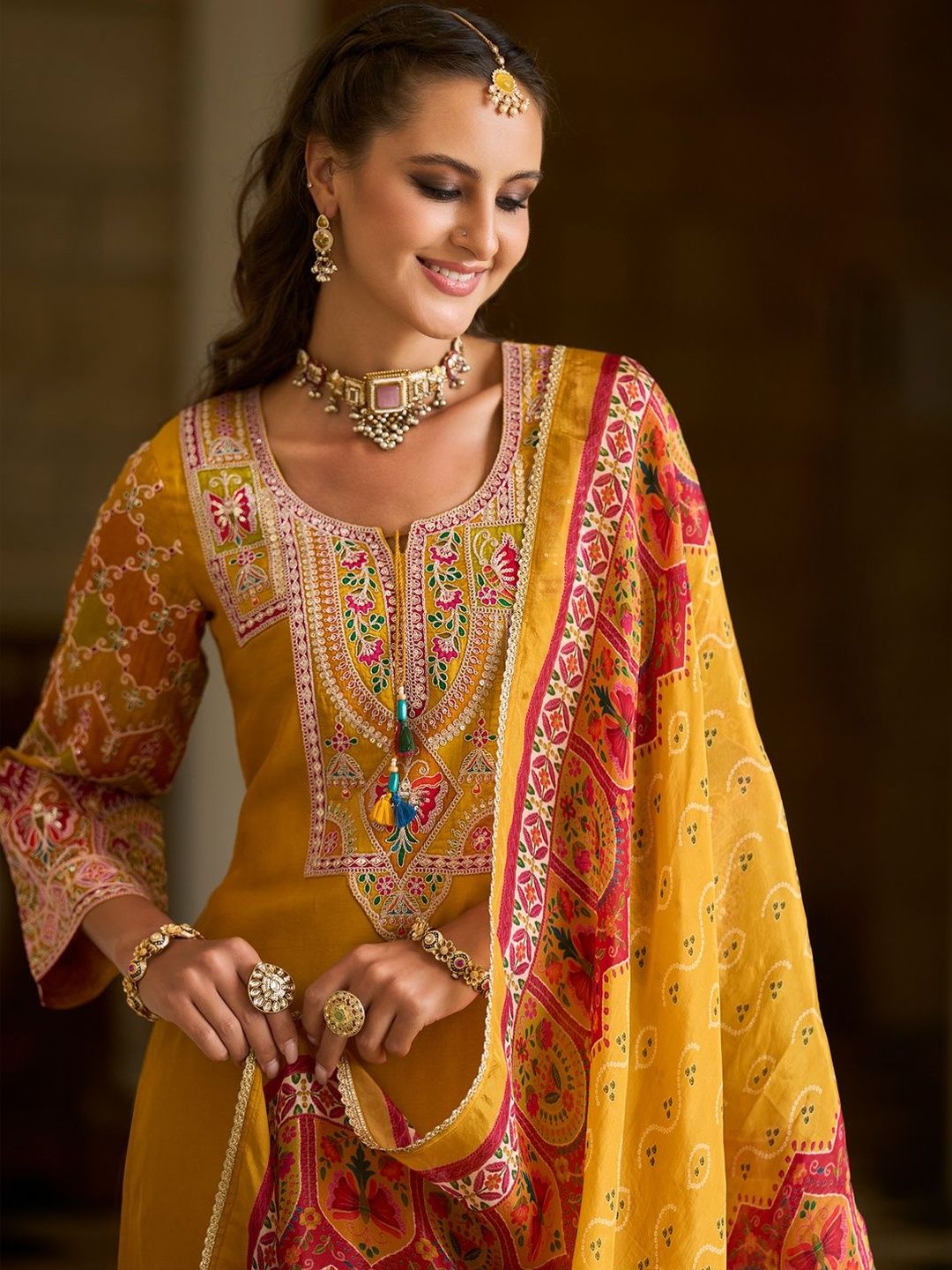 Women Ethnic Motifs Embroidered Regular Thread Work Kurta with Trousers & With Dupatta