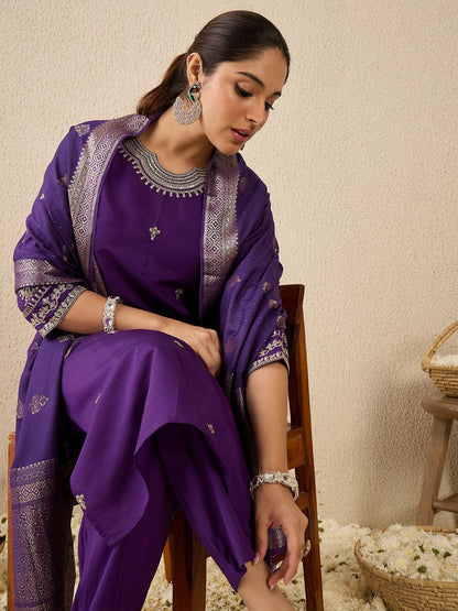 Women Ethnic Motifs Printed Kurta with Trousers & Dupatta