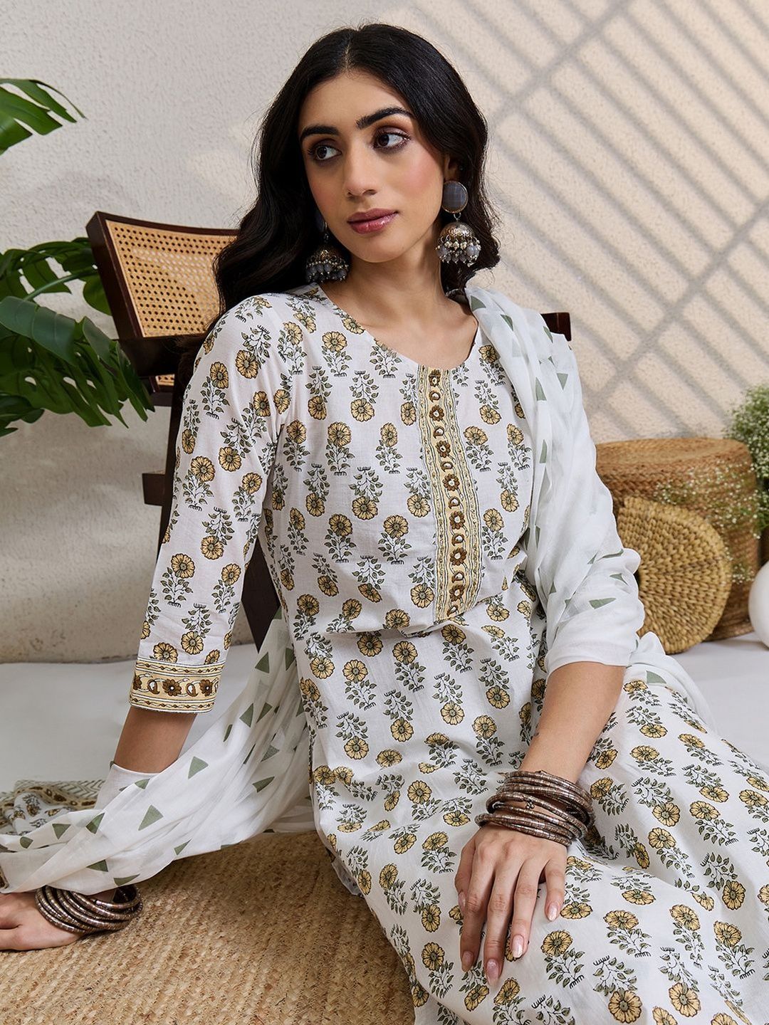 Women Floral Printed Cotton Kurta with Trousers & Dupatta