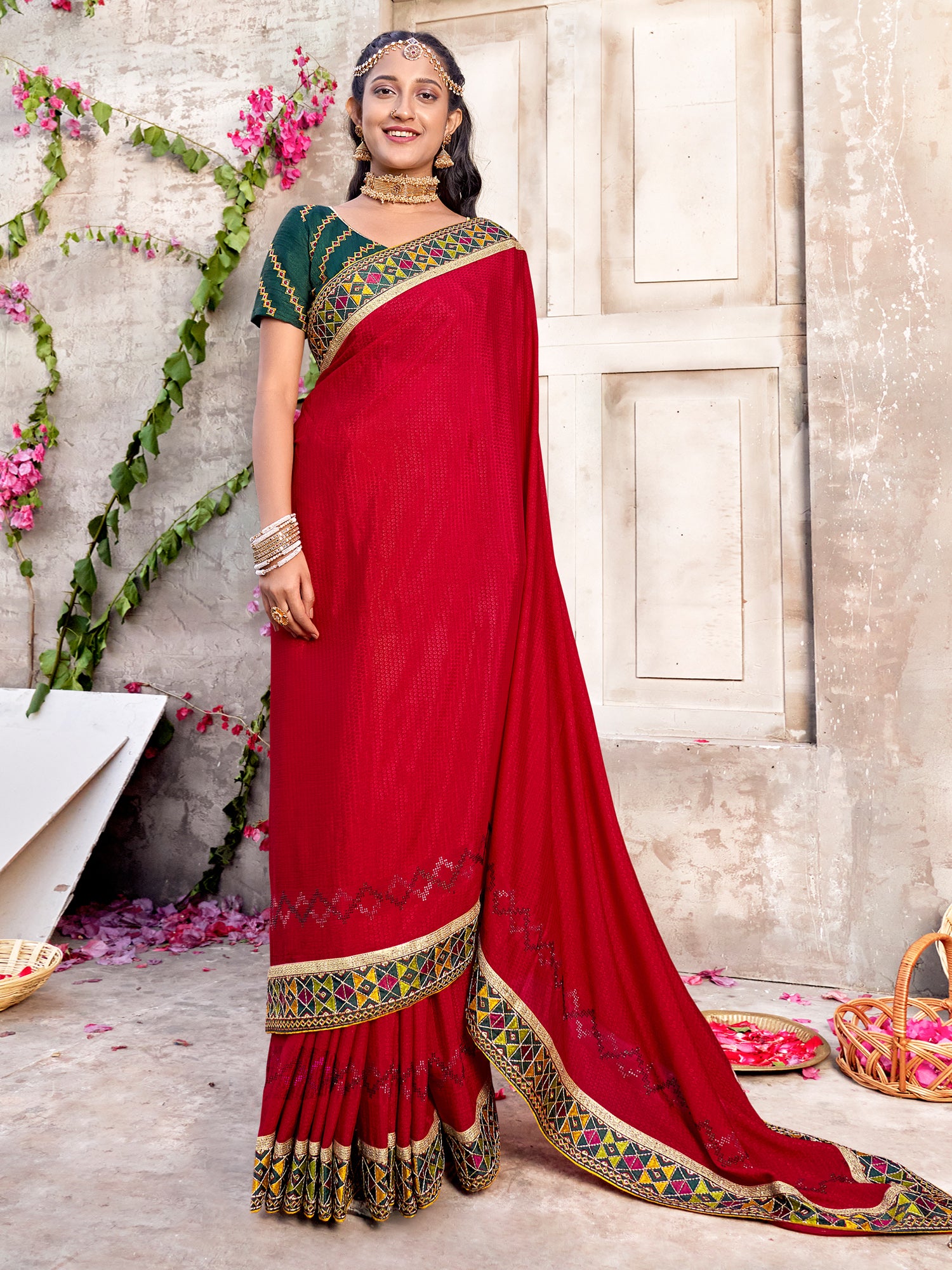 Women's Chiffon Pink Embellished Designer Saree With Blouse Piece