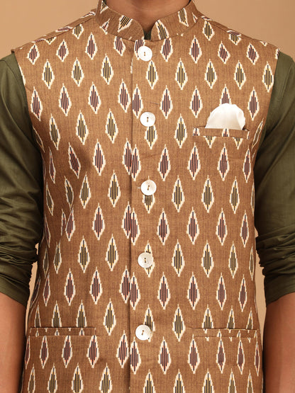 Men's Dark Green Cotton Blend Straight Jacket  Kurta and Pyjama Set