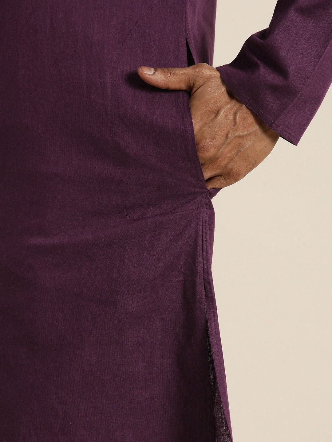 Men's Purple Cotton Blend Straight Kurta And Mundu Set