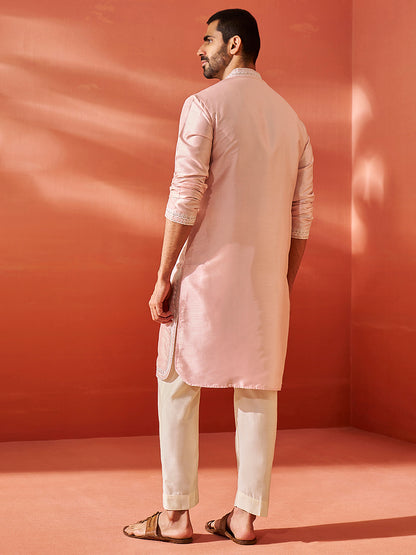 Men's Peach Silk Blend Straight Kurta And Pyjama Set.