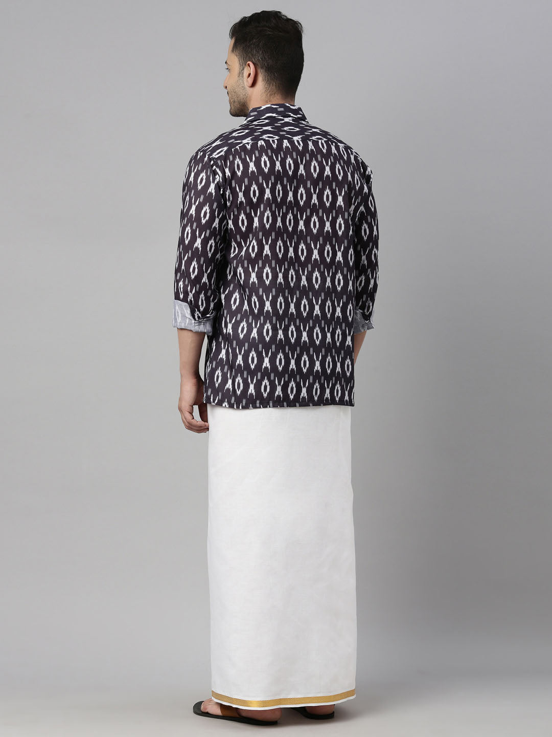 Men's Black Cotton Blend Straight Shirt And Mundu