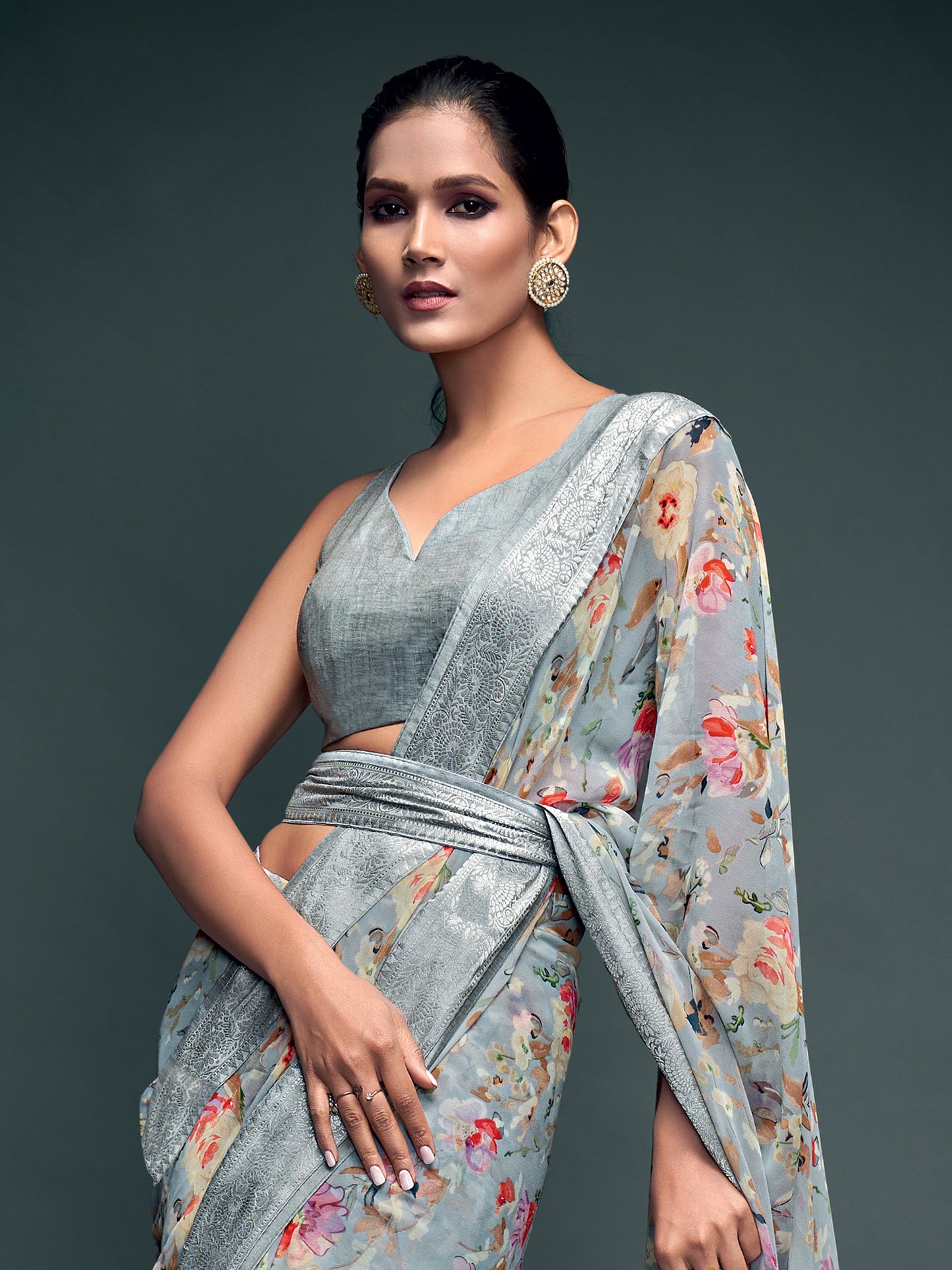 Women's Georgette Grey Printed Celebrity Saree With Blouse Piece