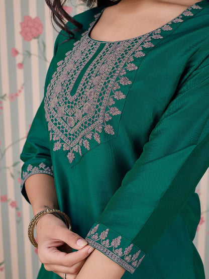 Dhiyona OD  Women Embroidered Straight Kurta