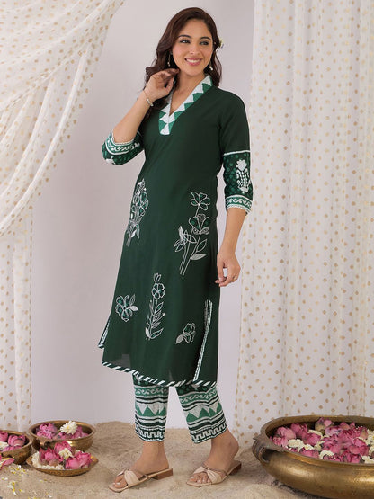 Dhiyona IE Floral Printed Pure Cotton V Neck Straight Tunic And Trousers