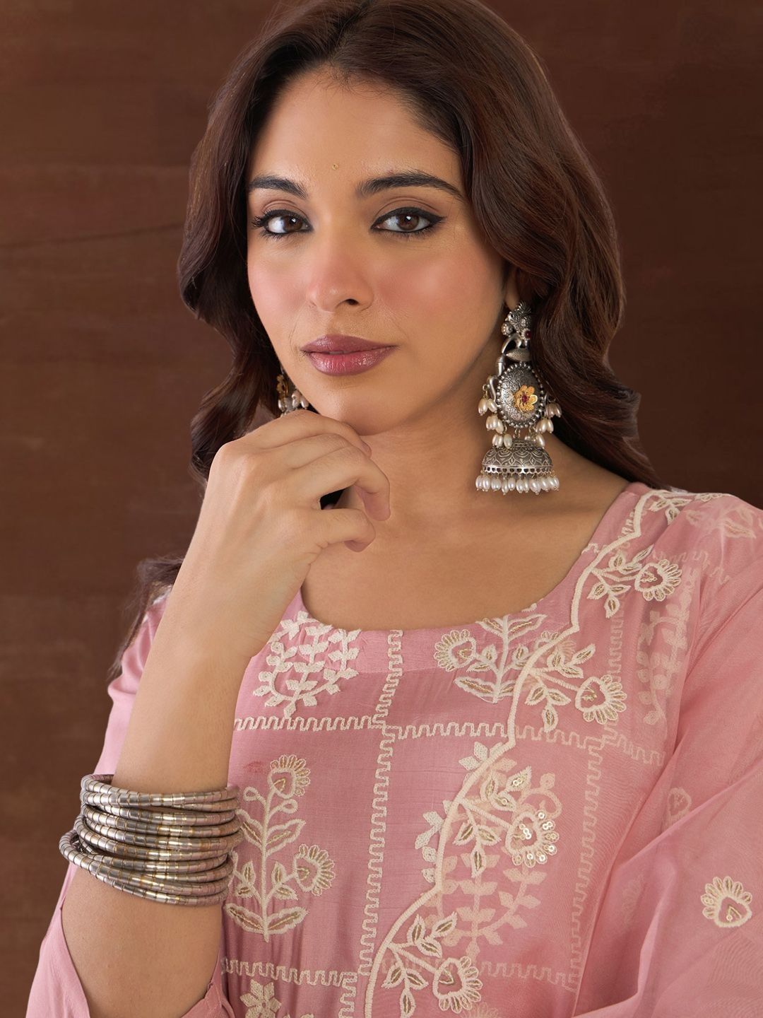 Dhiyona IE Women Ethnic Motifs Embroidered Regular Thread Work Kurta with Trousers & With Dupatta