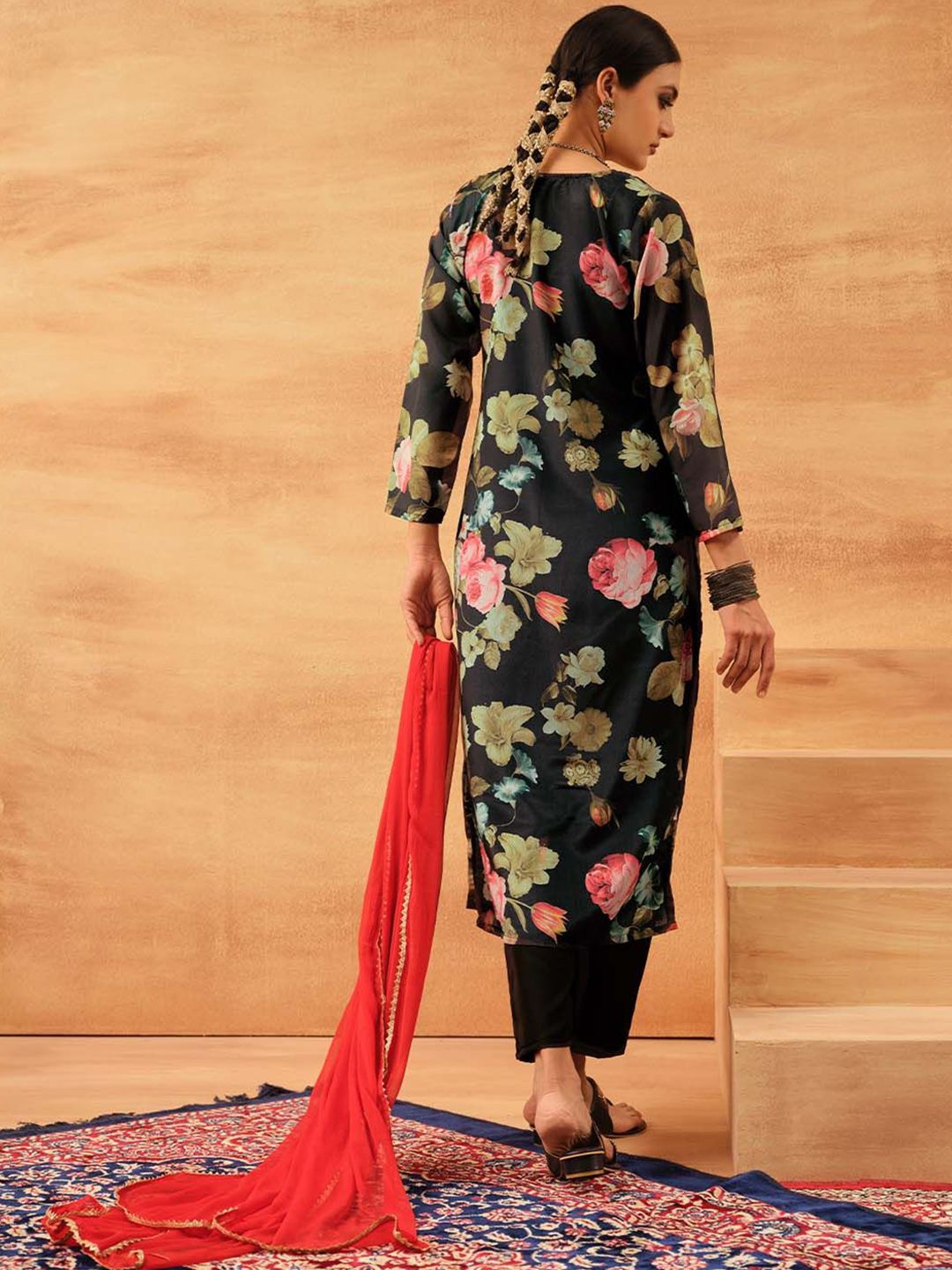 Dhiyona IS Women's Women Floral Printed Regular Mirror Work Kurta Set With Dupatta