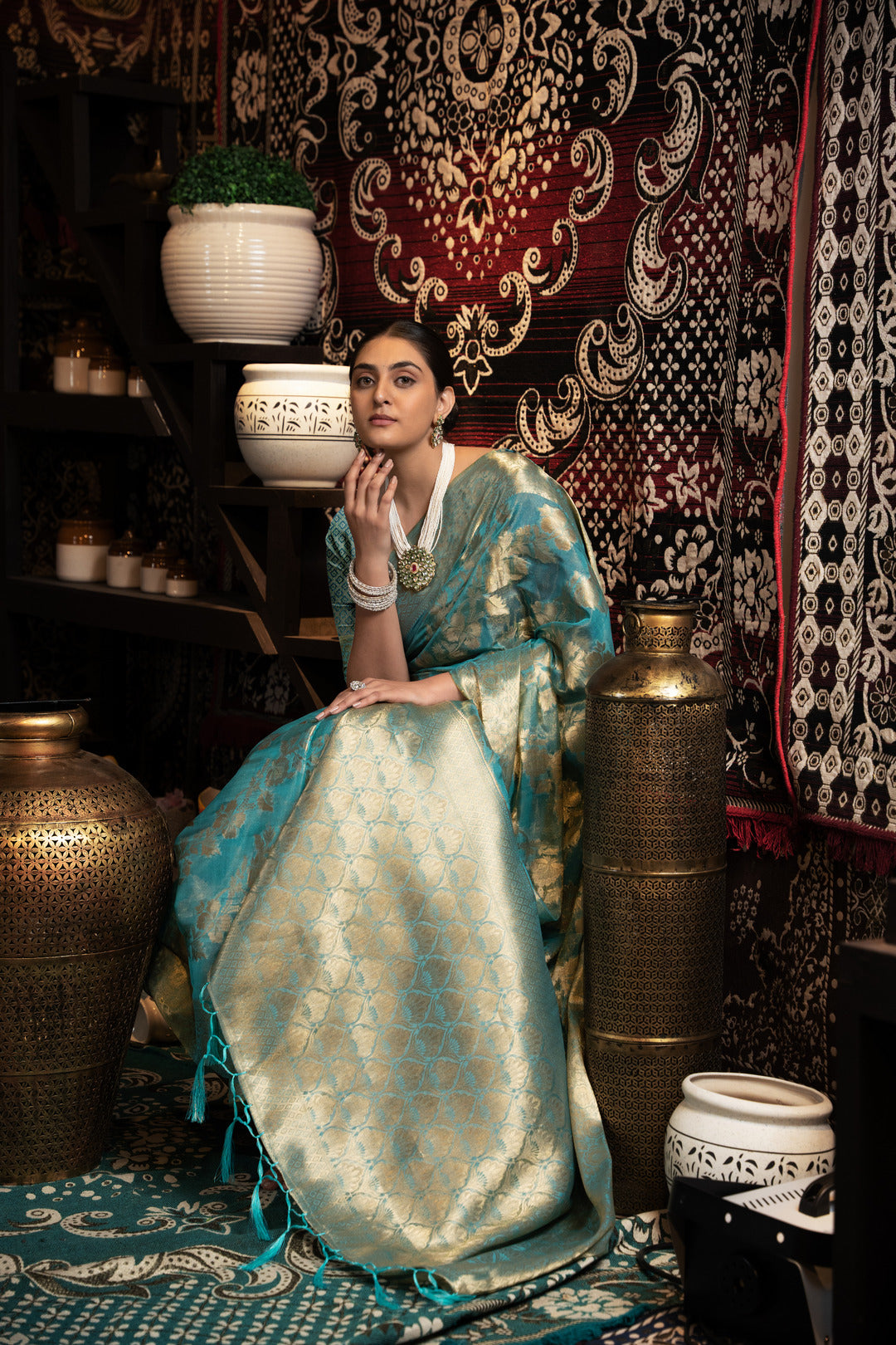 Dhiyona GR Women's Vedika Blue Jimmi Choo Zari Woven Saree